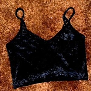 Forever 21 black velvet tank top with adjustable straps
